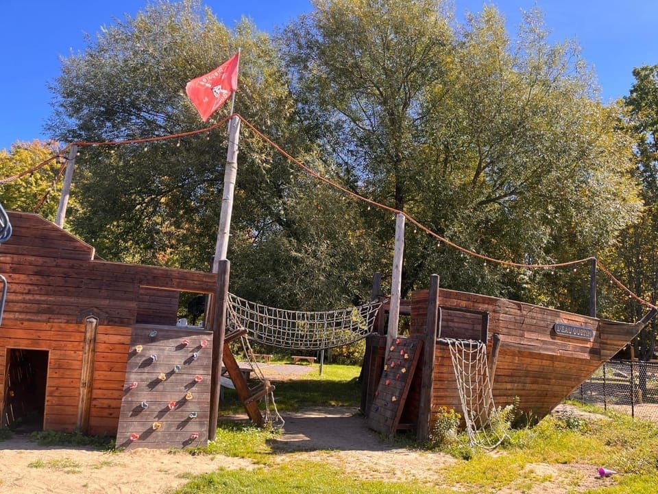 Day, Children play ground