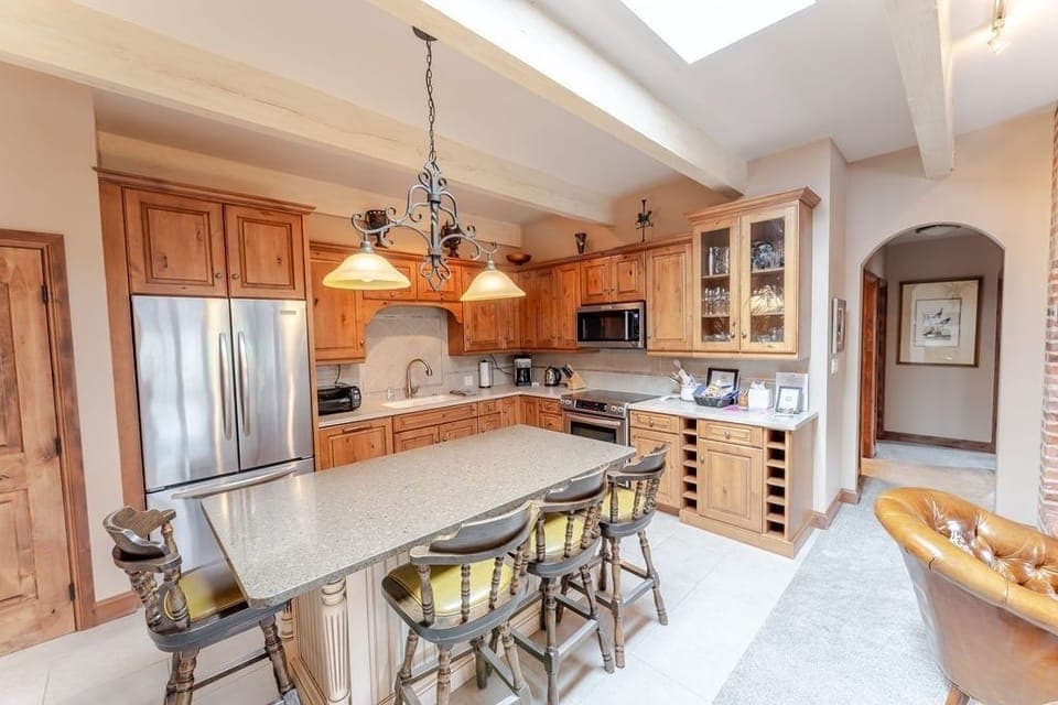 Condo, 2 Bedrooms | Private kitchen | Coffee/tea maker, fridge, oven