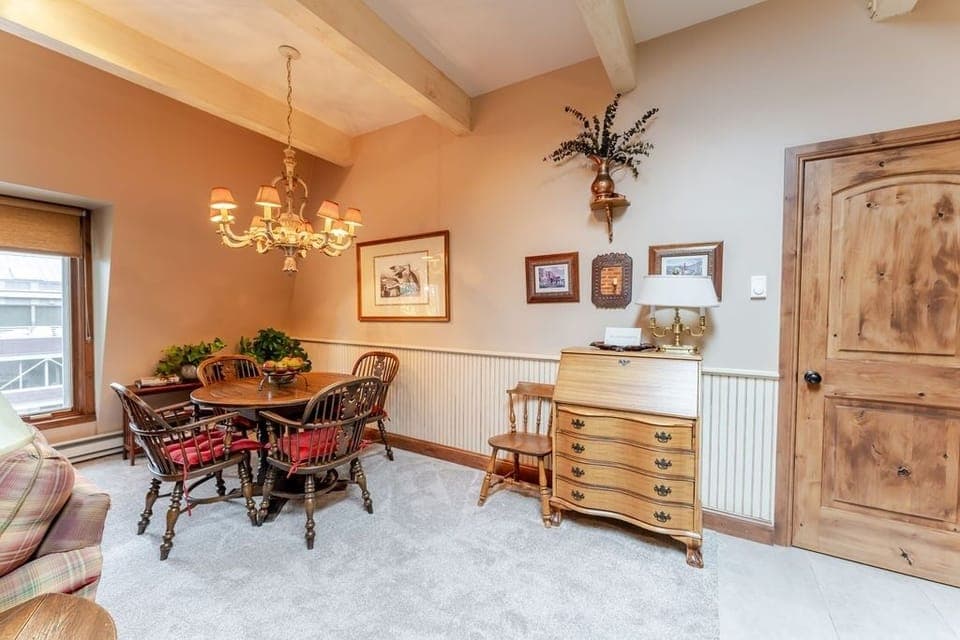 Condo, 2 Bedrooms | Dining