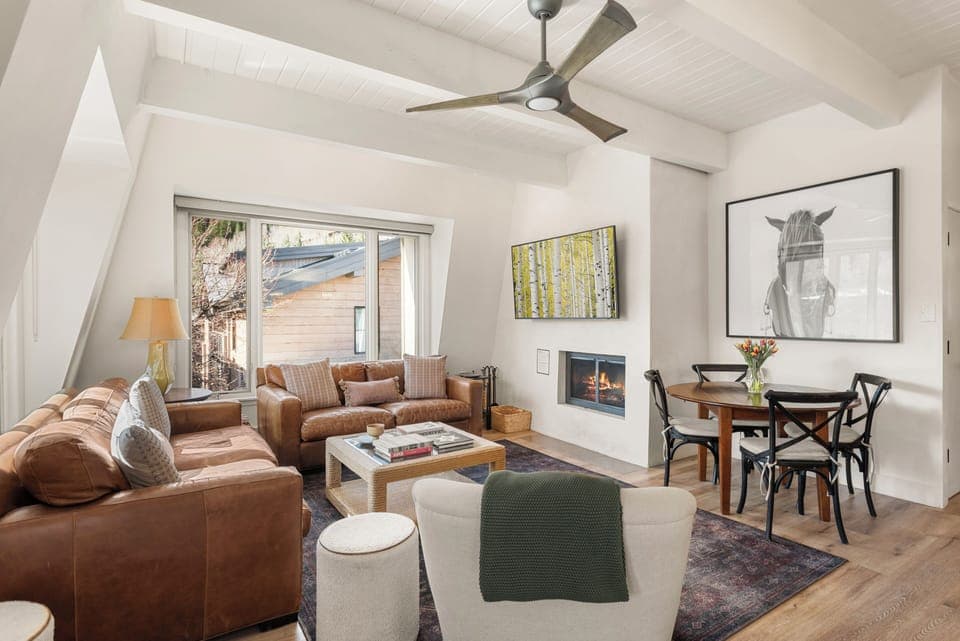 Spacious top-floor 3 bedroom, 2 bath condo with wood-burning fire and Aspen Mountain views in the Chateau Chaumont building.