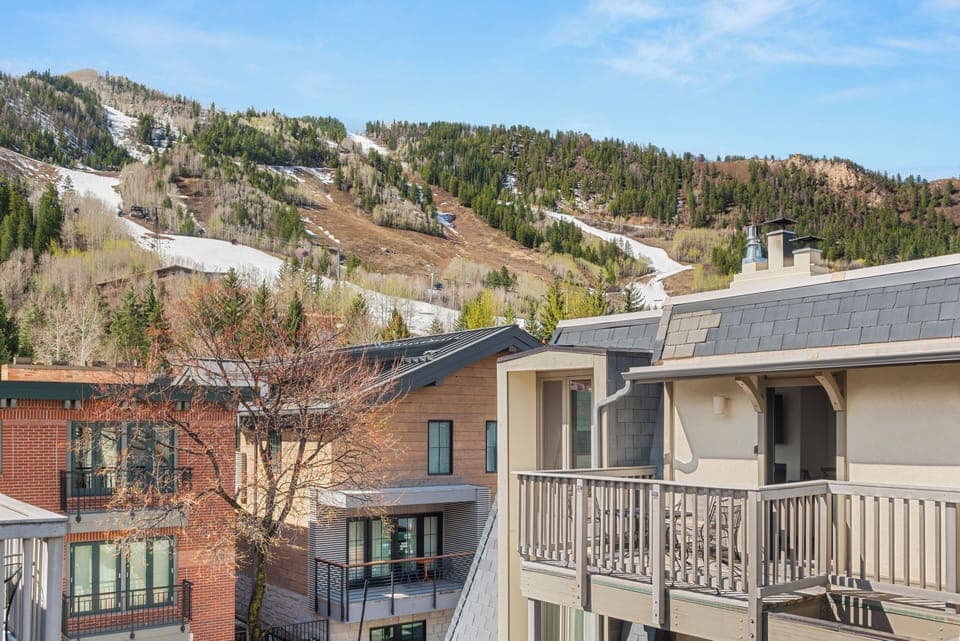 Chateau Chaumont beautiful building that is well-positioned in Downtown Aspen next to The W Aspen and The Little Nell, only 1 block to Silver Queen Gondola.