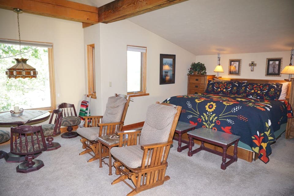 Master Suite with sitting area/fireplace