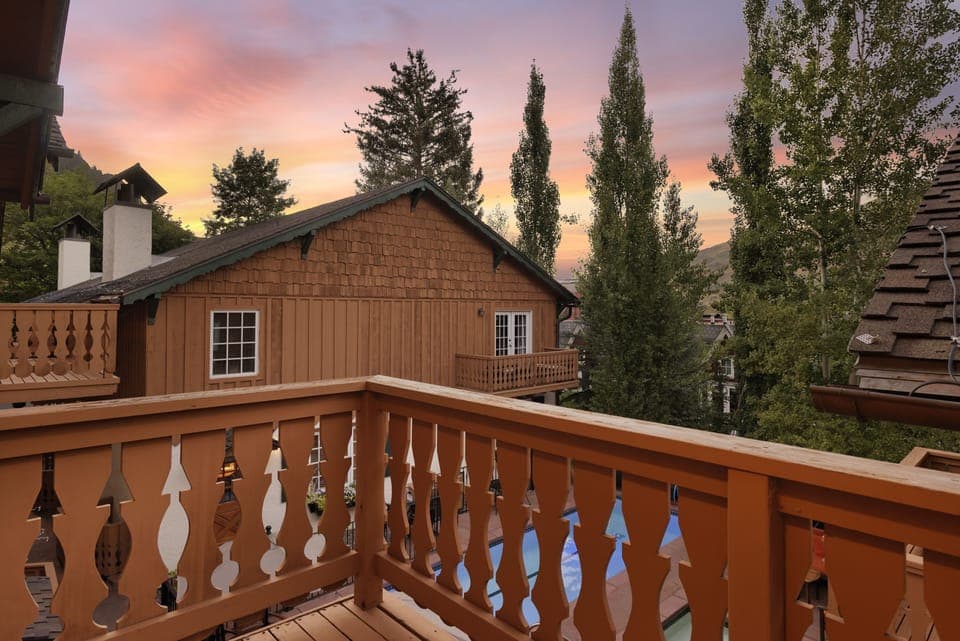 Balcony over the pool area with views to Red Mountain