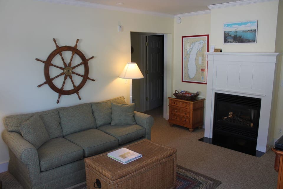 Suite | Living room | 32-inch LCD TV with cable channels, TV, fireplace