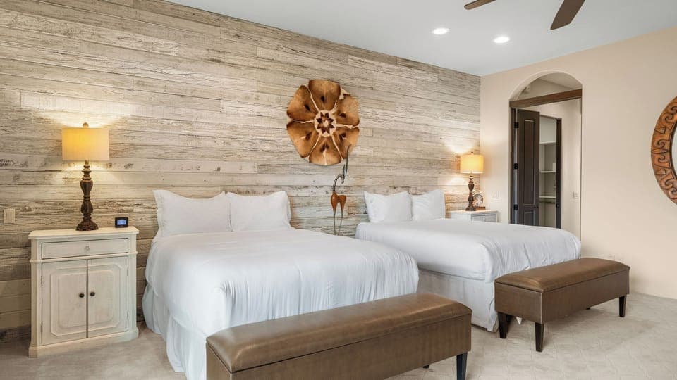 House (5 Bedrooms) | Interior