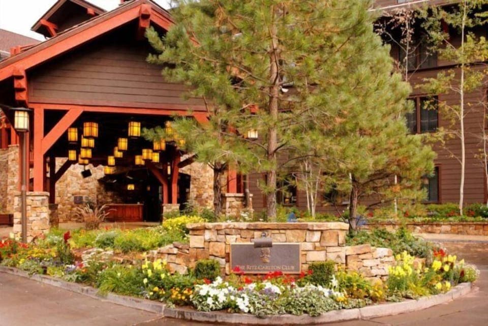 Condo (Aspen Ritz Carlton 3 Bedroom PREMIER) | Exterior