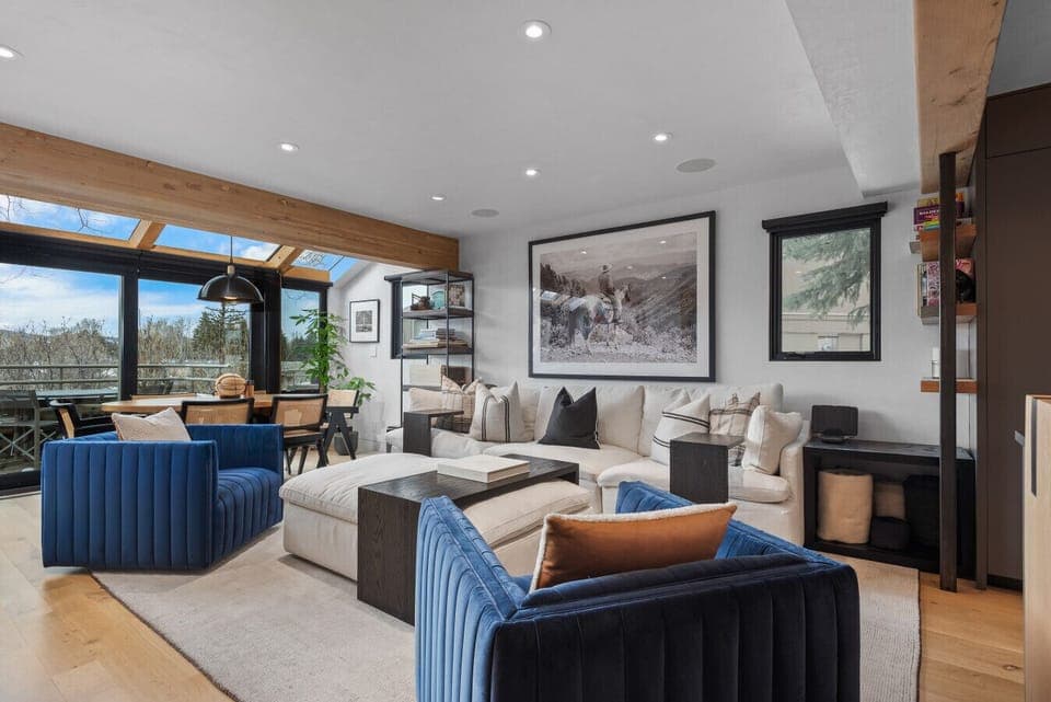 Living Room/Dining Area with Mountain Views
