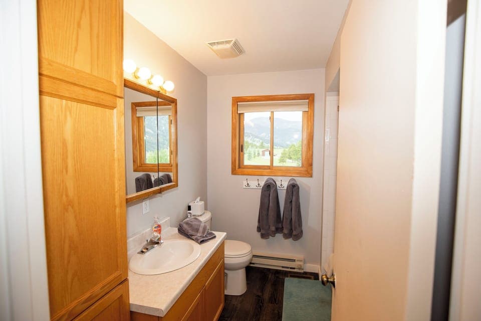 Bathroom 2