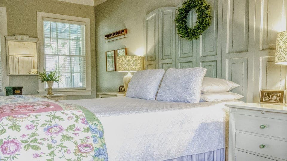 Queen bedroom #1 - Cuddle up in Queen Bedroom #1, complete with a private full bath featuring a spacious tub/shower combination. A large flat-screen smart TV with cable adds modern comfort to this inviting retreat.
