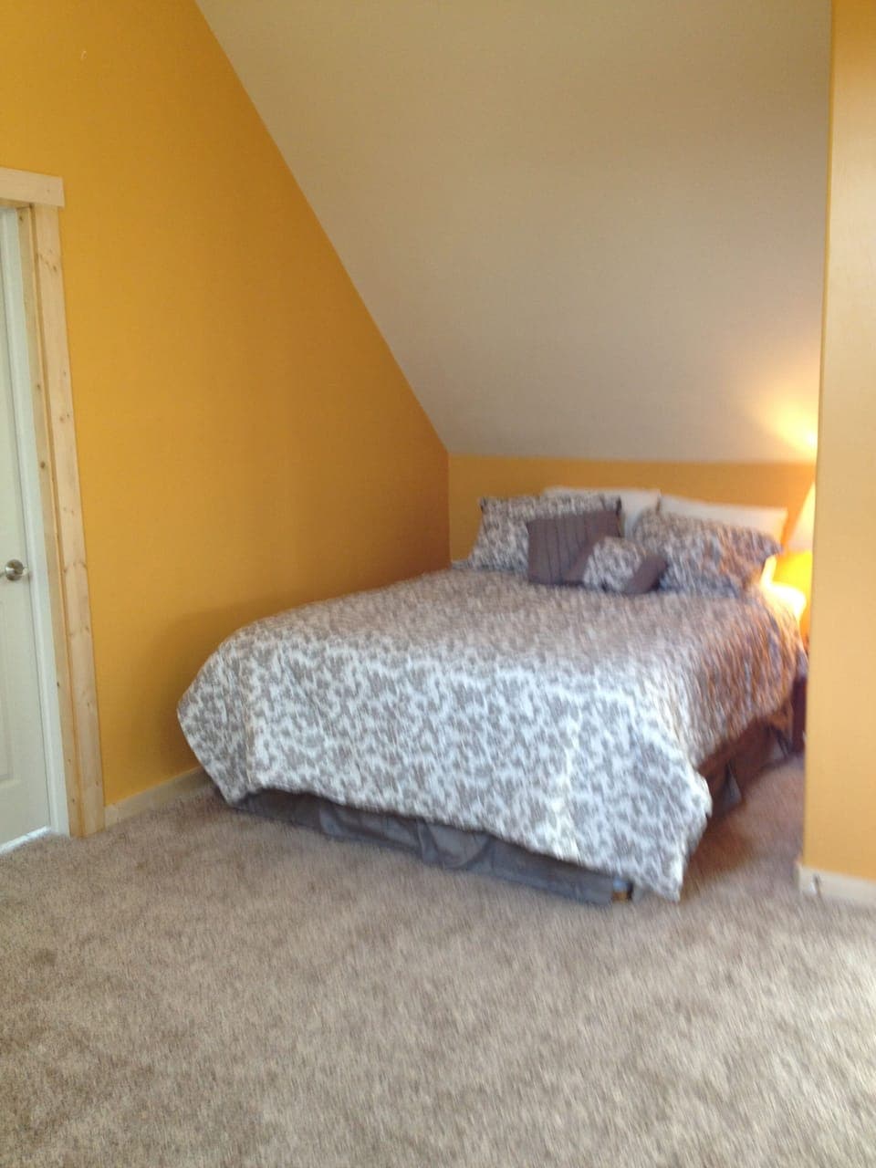 Queen bed in loft