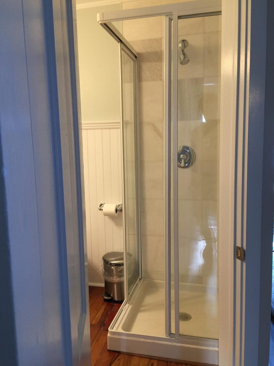 Single shower in the lower bathroom 