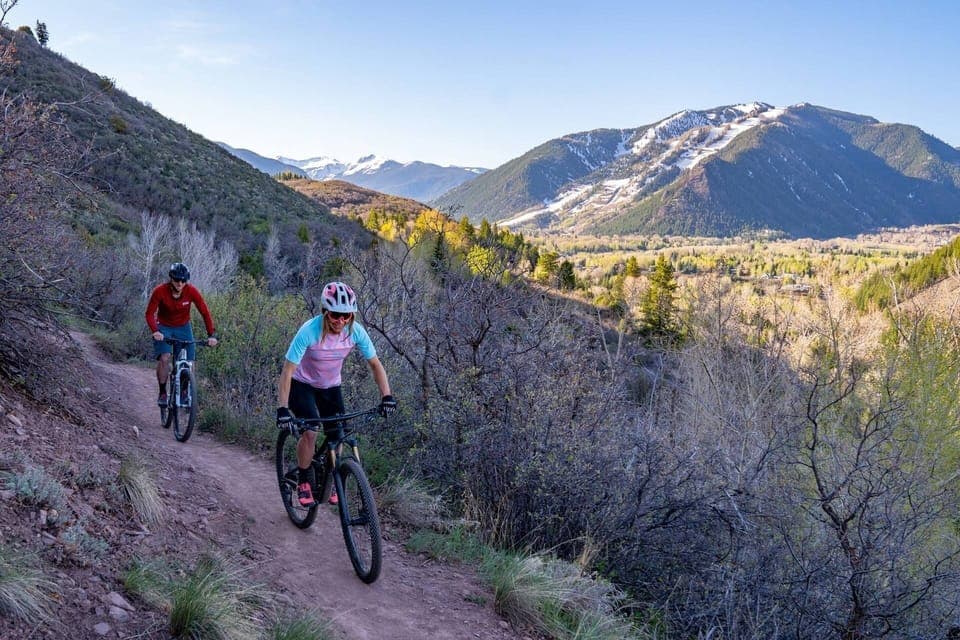 Explore the many incredible biking trails in the Aspen Snowmass area.   There are trails for all levels!