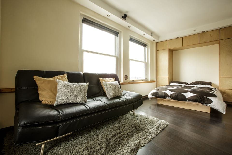 Sofa sleeper & Queen Bed