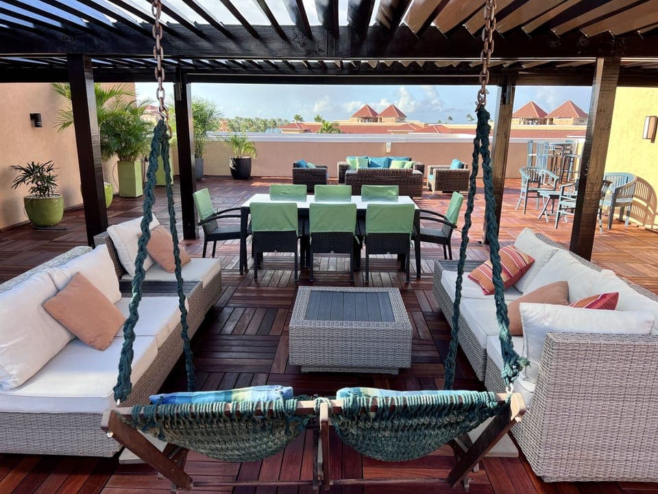 Lounge on the sofas, or snooze in the swings, a great spot for lazy days!